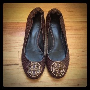 Tory Burch brown leather flats